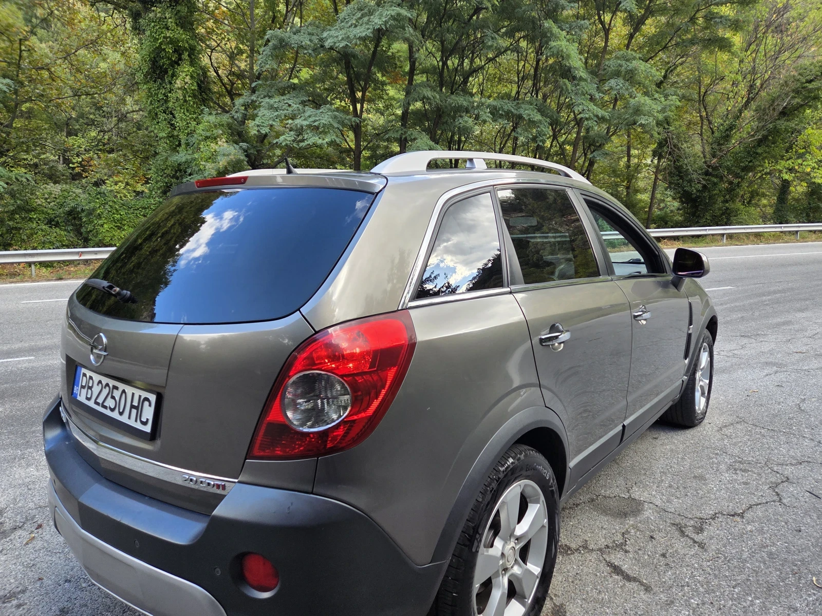 Opel Antara, снимка 5 - Автомобили и джипове - 56245577