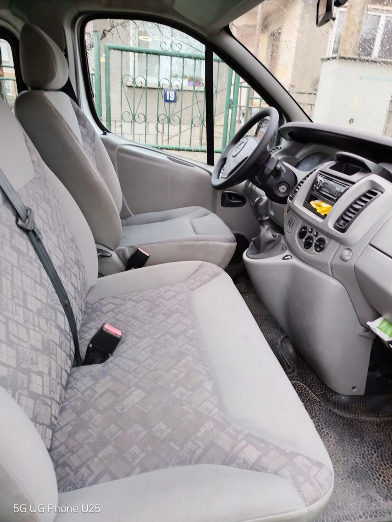 Opel Vivaro 1.9 TDI , снимка 3 - Бусове и автобуси - 52588821