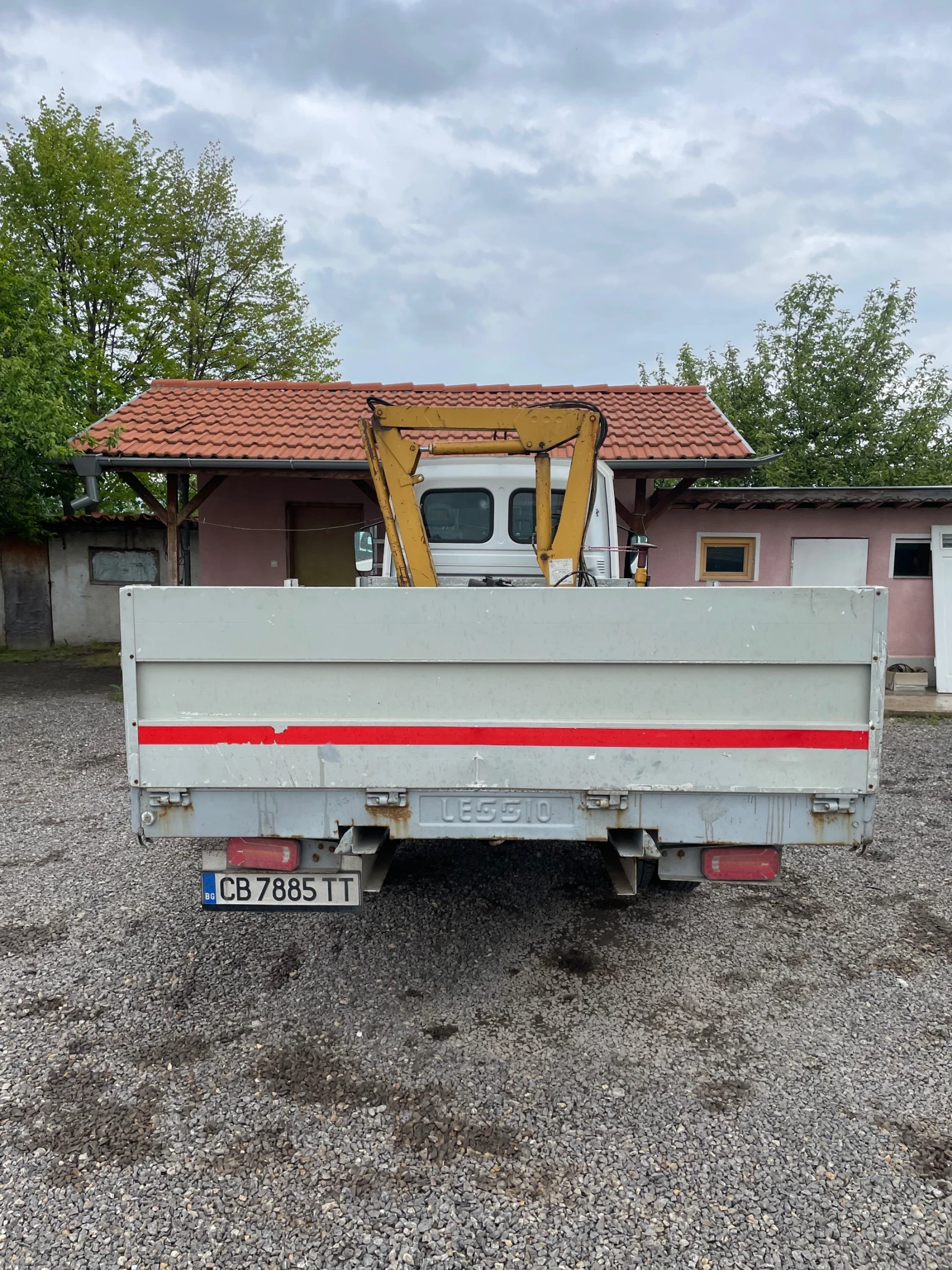 Renault R Бус с кран - изображение 6