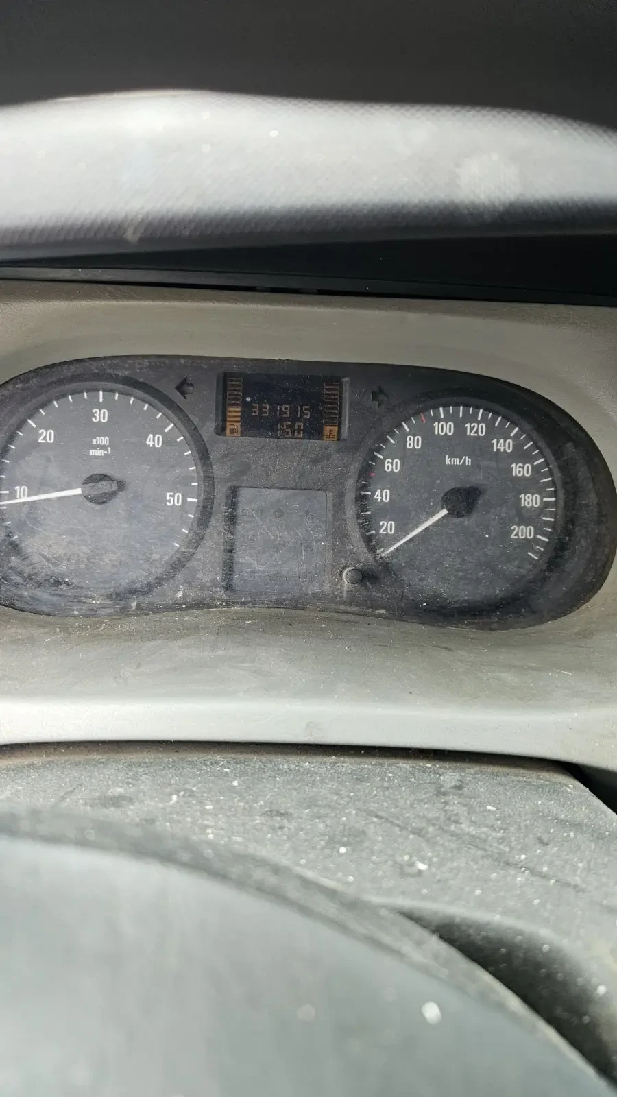 Opel Vivaro 2.0dti.maxi.115ks.klima - изображение 9