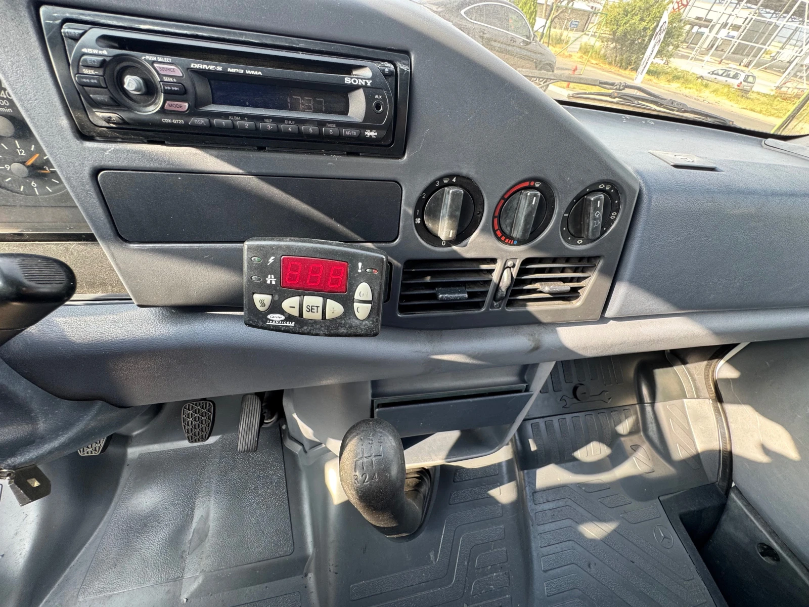 Mercedes-Benz Sprinter 312 ХЛАДИЛЕН  - изображение 10