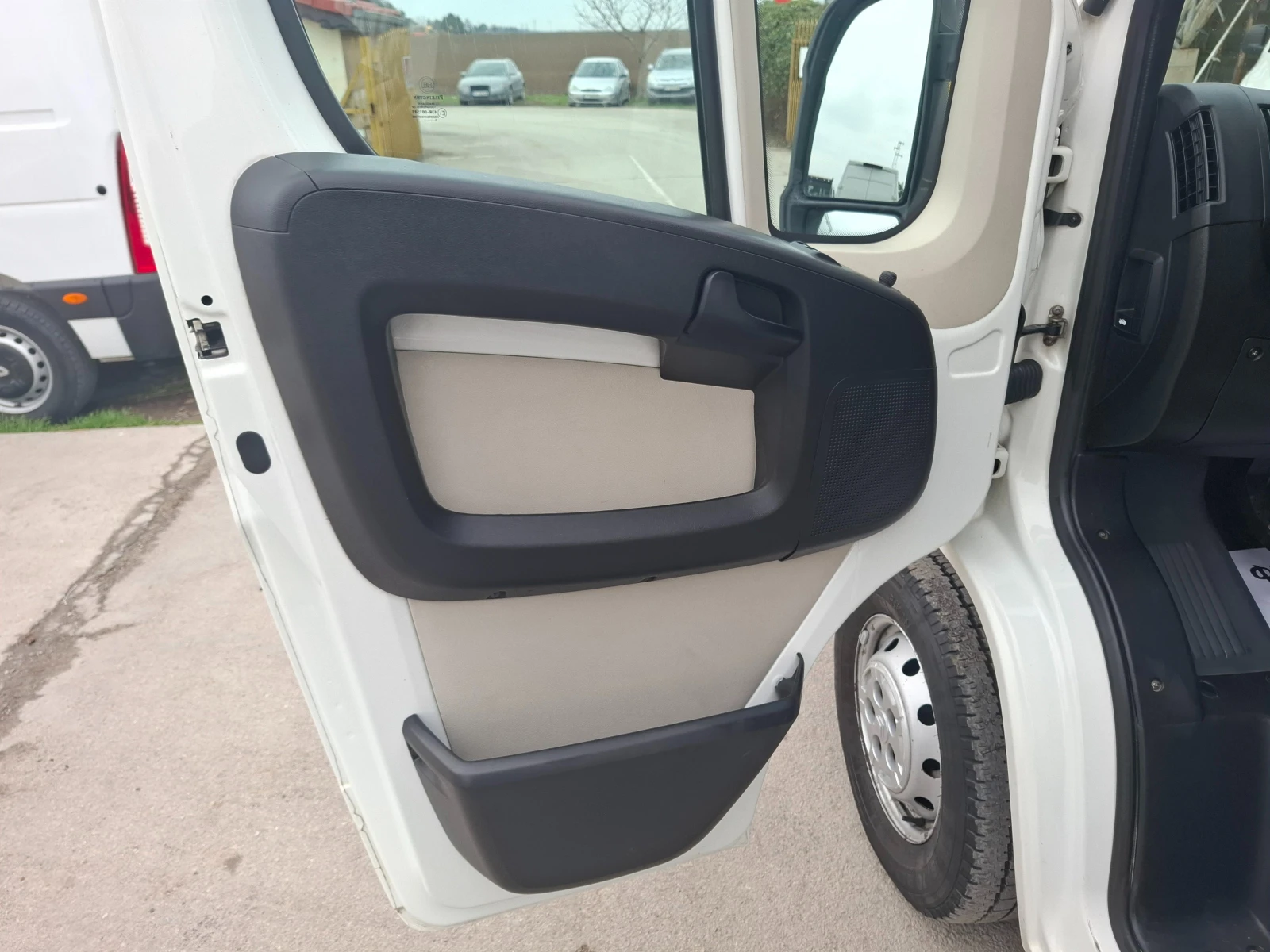 Citroen Jumper 2.2HDI L2H2 130кс., снимка 6 - Бусове и автобуси - 53959665