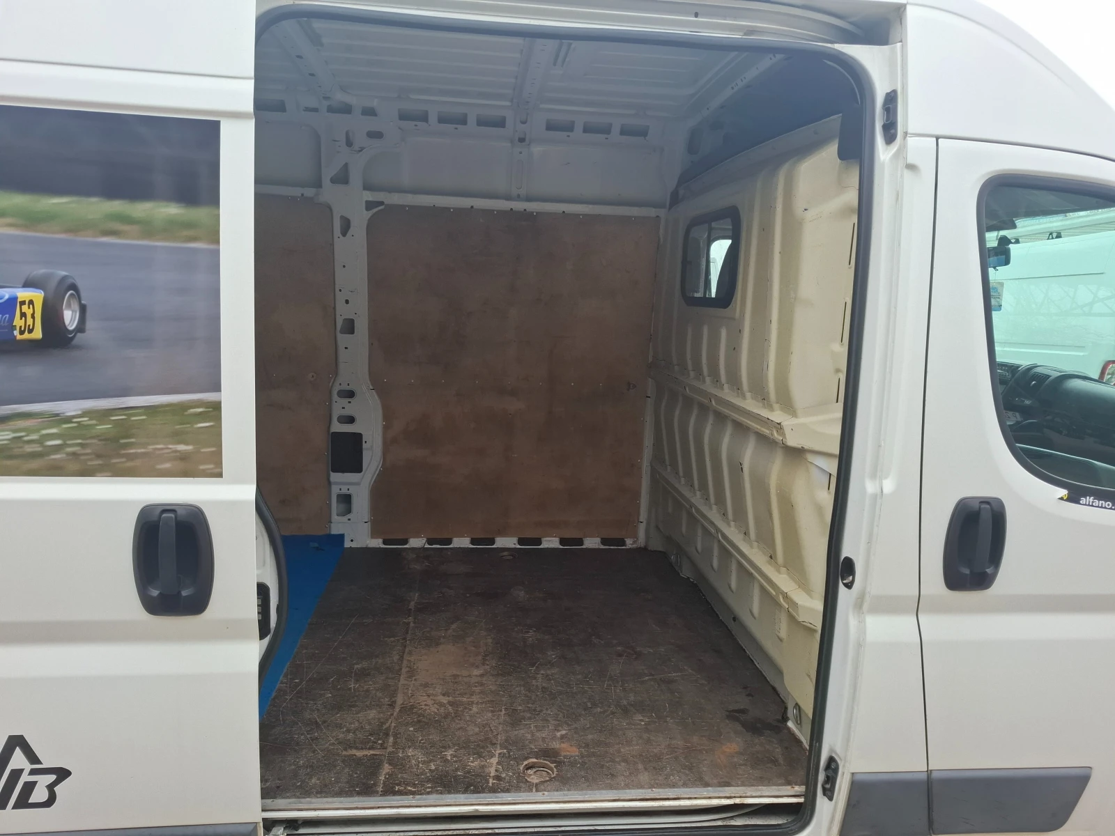 Citroen Jumper 2.2HDI L2H2 130кс., снимка 9 - Бусове и автобуси - 53959665