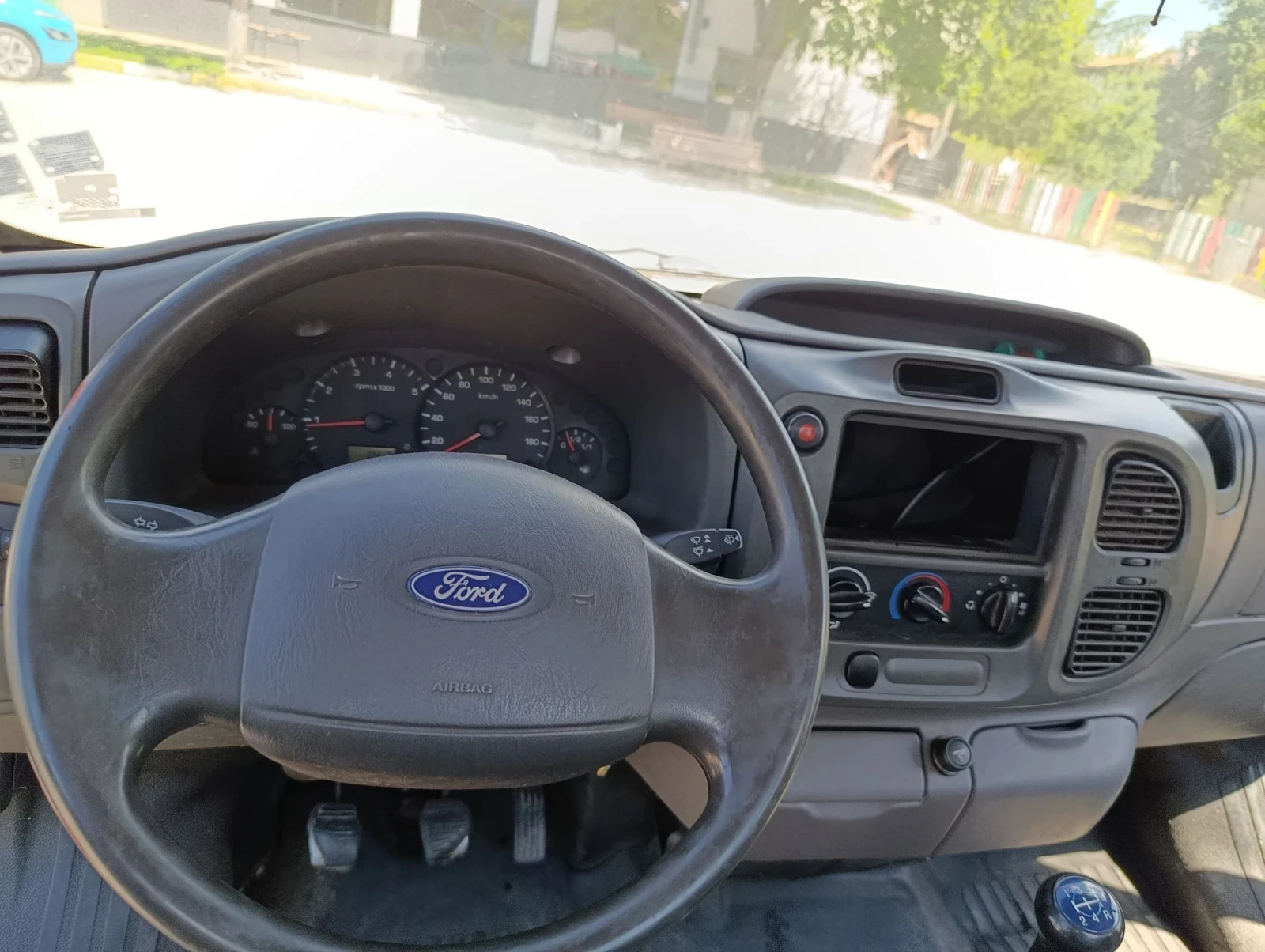Ford Transit 2.4 90 коня , снимка 15 - Бусове и автобуси - 54999134