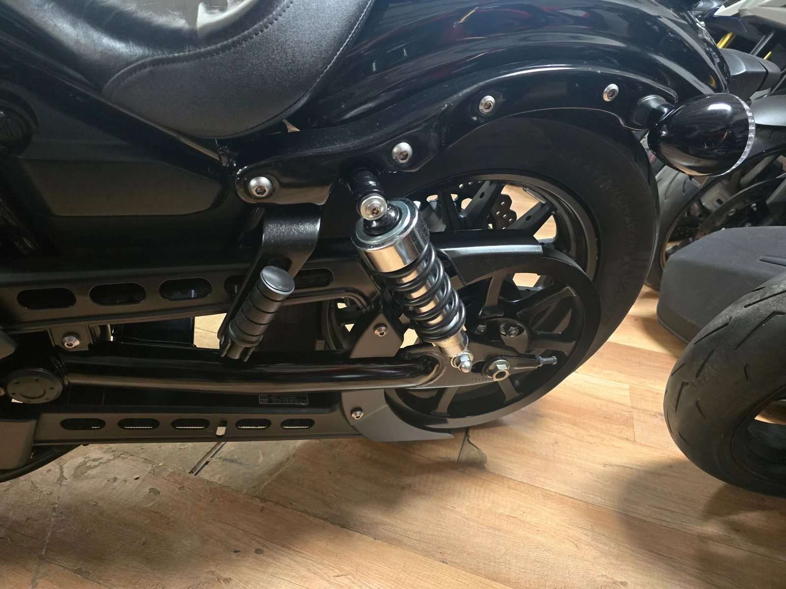 Yamaha Bolt XVS950R ABS, снимка 9 - Мотоциклети и мототехника - 56107449