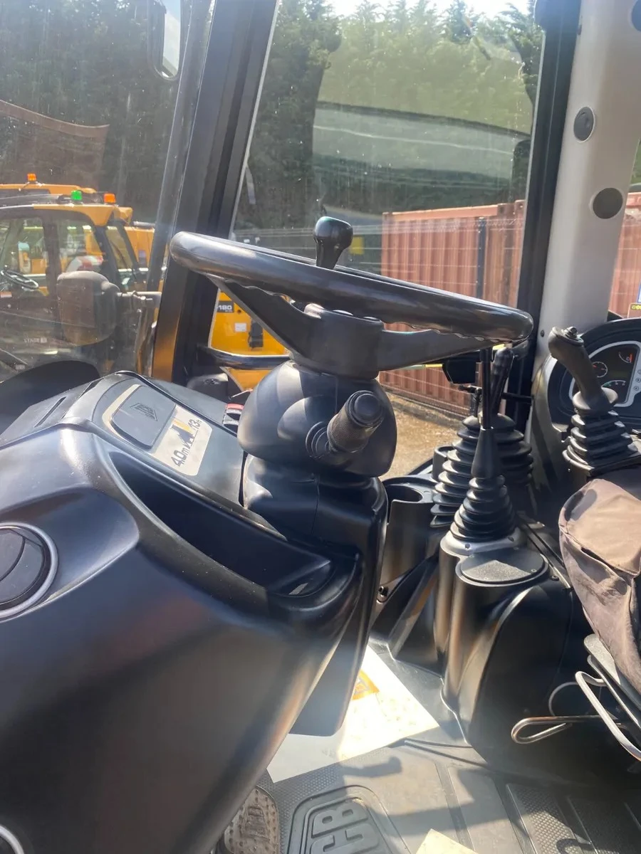 Багер JCB 3CX Contractor, снимка 12 - Индустриална техника - 54738442