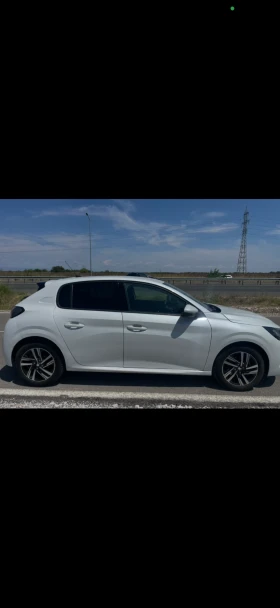 Peugeot 208 1.2Turbo, снимка 3