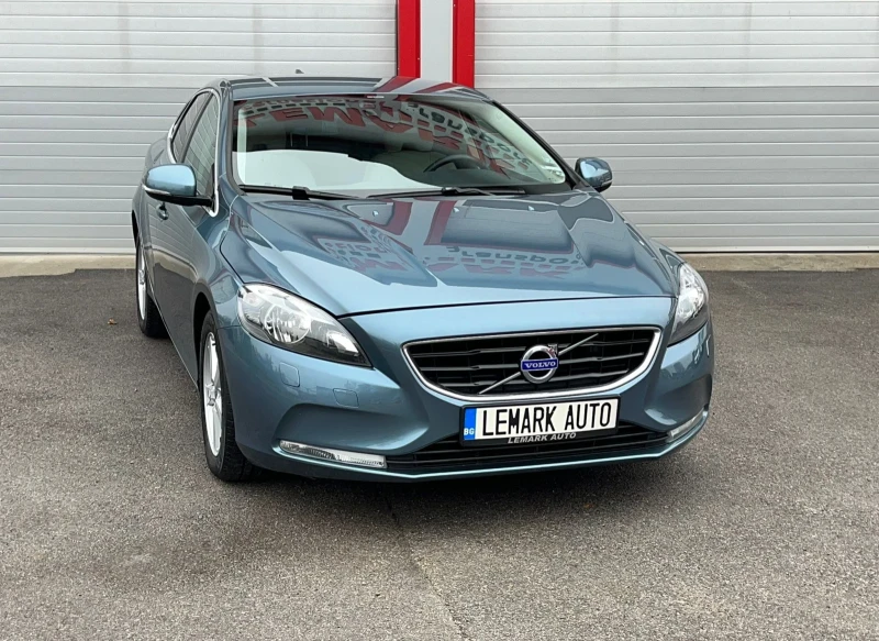 Volvo V40 1.6D KEY LESS NAVI KLIMATRONIK EVRO 5A 95000KM!!, снимка 5 - Автомобили и джипове - 47988260