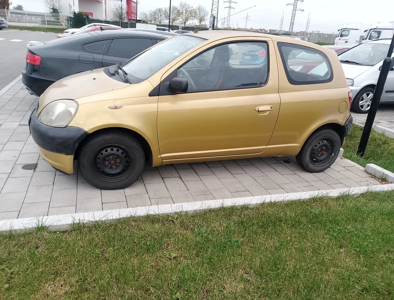 Toyota Yaris, снимка 8 - Автомобили и джипове - 48060688