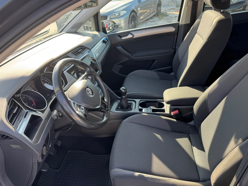 VW Touran, снимка 7 - Автомобили и джипове - 52261725