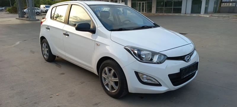 Hyundai I20 1.25i 86, снимка 4 - Автомобили и джипове - 52496214