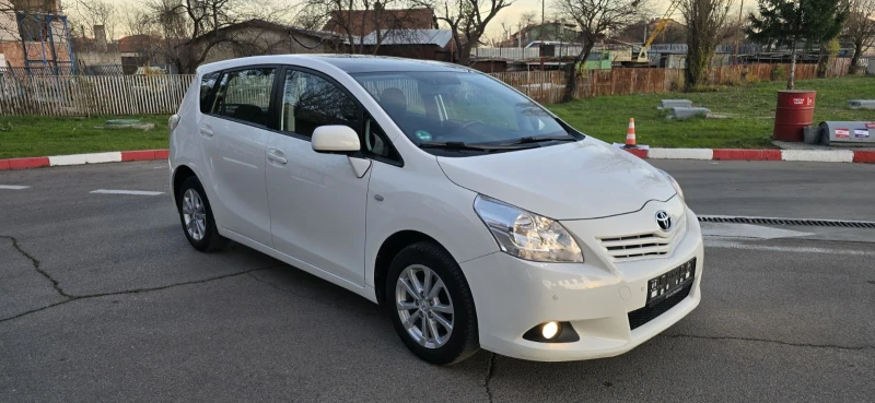 Toyota Verso БЕНЗИН-1, 6-131 К.С-FASЕLIFT, снимка 7 - Автомобили и джипове - 52693391