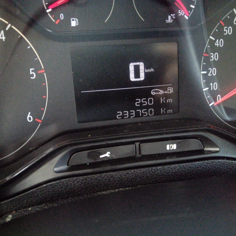 Opel Combo 1.6 DIESEL 99p.s, снимка 7 - Автомобили и джипове - 52695215