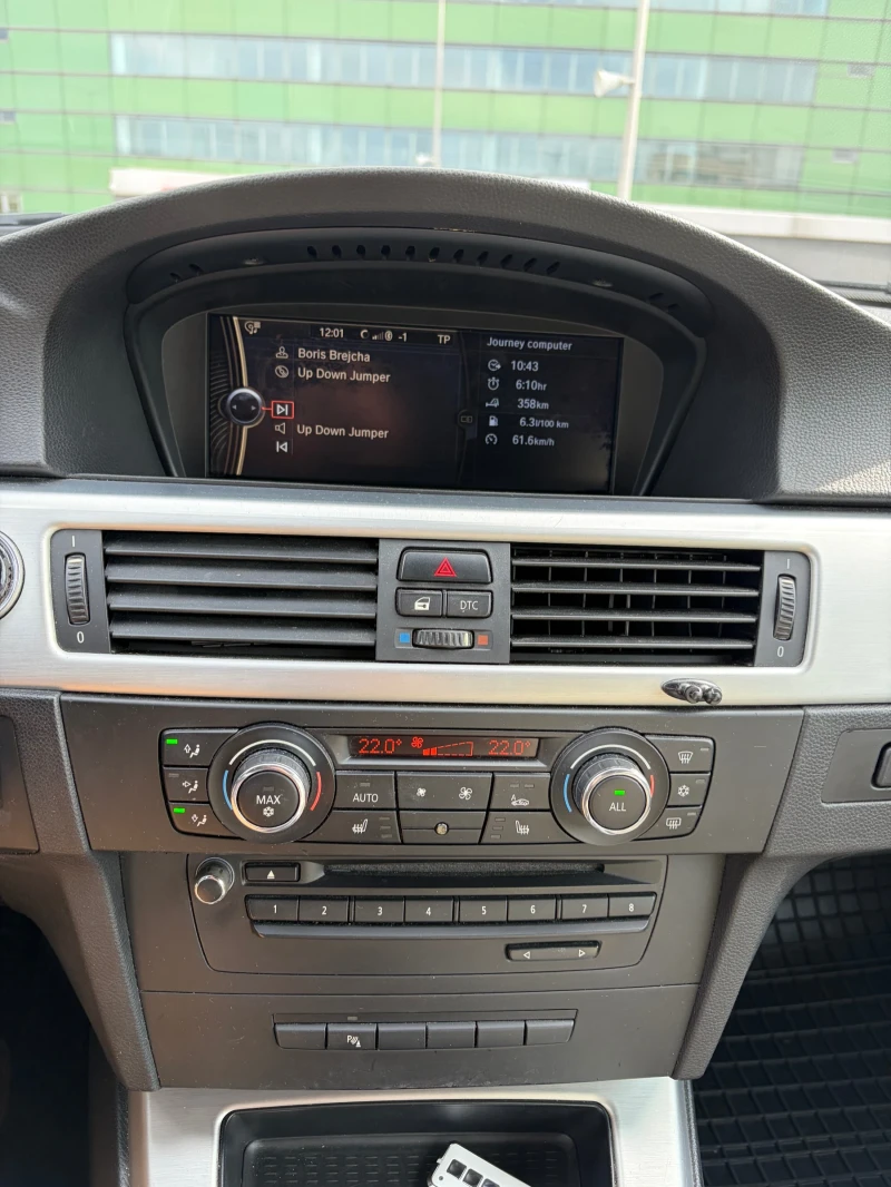 BMW 325 e92 LCI, снимка 10 - Автомобили и джипове - 52864613