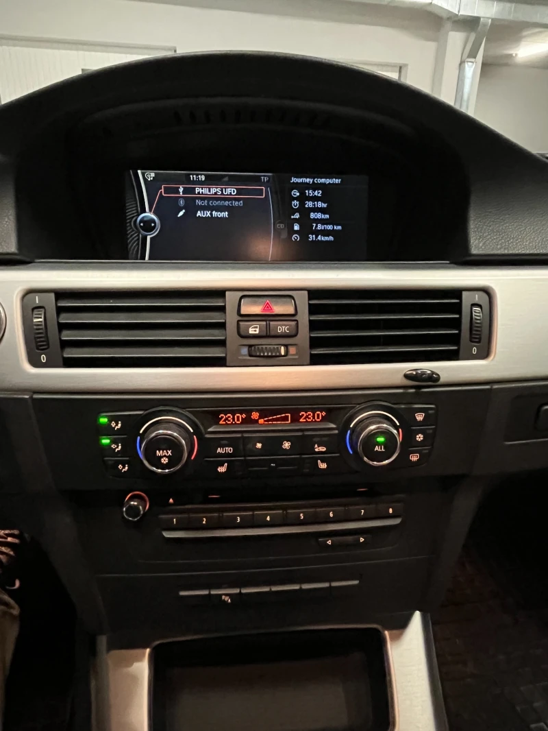 BMW 325 e92 LCI, снимка 9 - Автомобили и джипове - 52864613