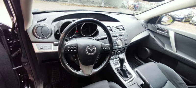 Mazda 3, снимка 7 - Автомобили и джипове - 53013424
