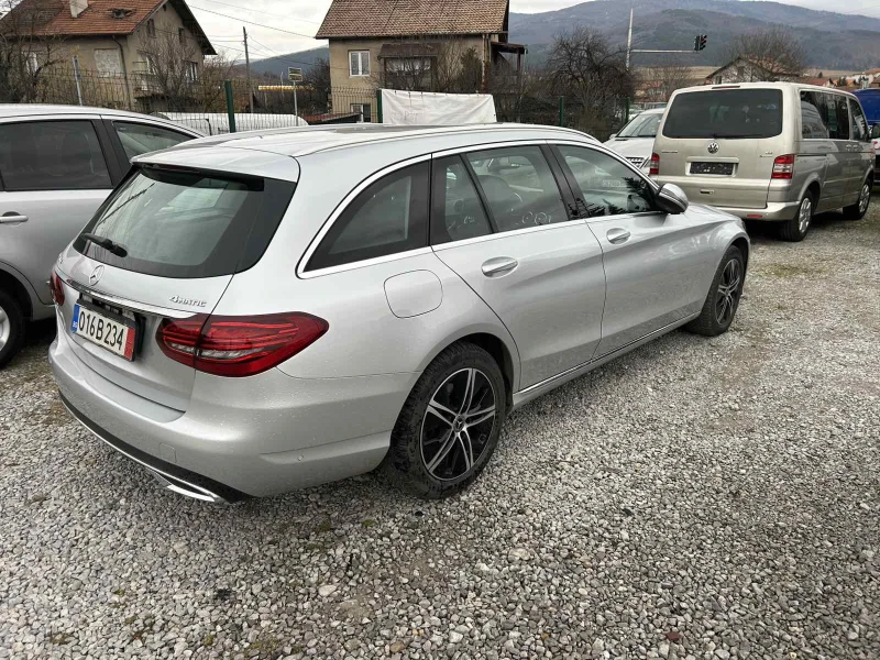 Mercedes-Benz C 220, снимка 4 - Автомобили и джипове - 53501502