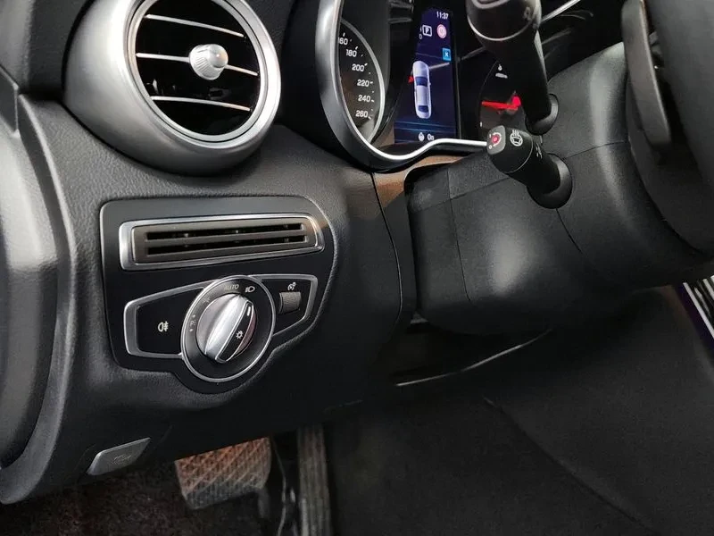 Mercedes-Benz C 220 - САМО 30% АВАНС, снимка 16 - Автомобили и джипове - 55405652