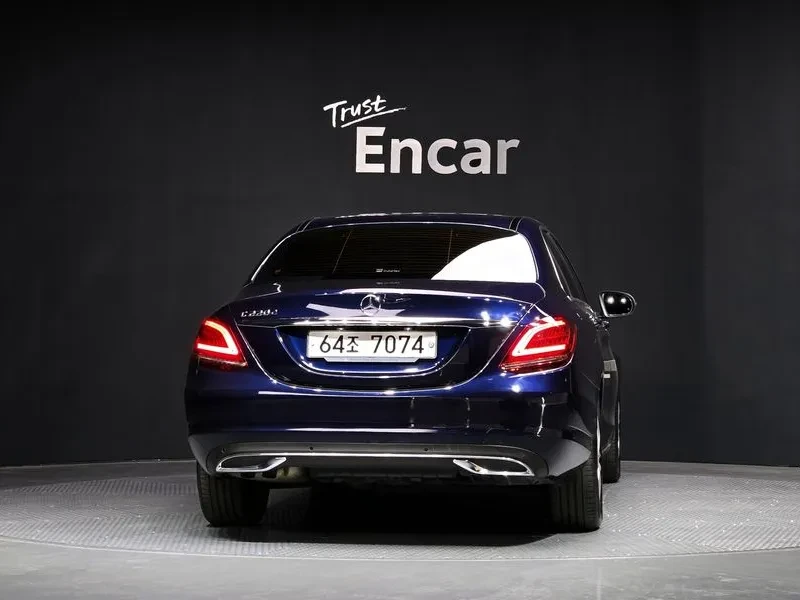 Mercedes-Benz C 220 - САМО 30% АВАНС, снимка 4 - Автомобили и джипове - 55405652