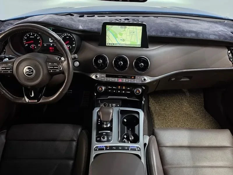 Kia Stinger, снимка 7 - Автомобили и джипове - 56690249