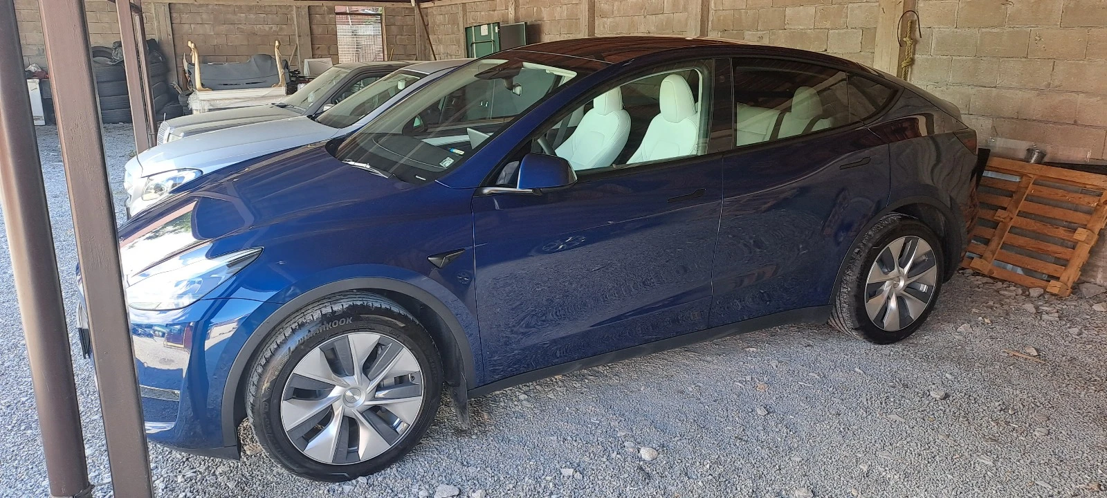Tesla Model Y Long Range 4x4 НОВА - изображение 3