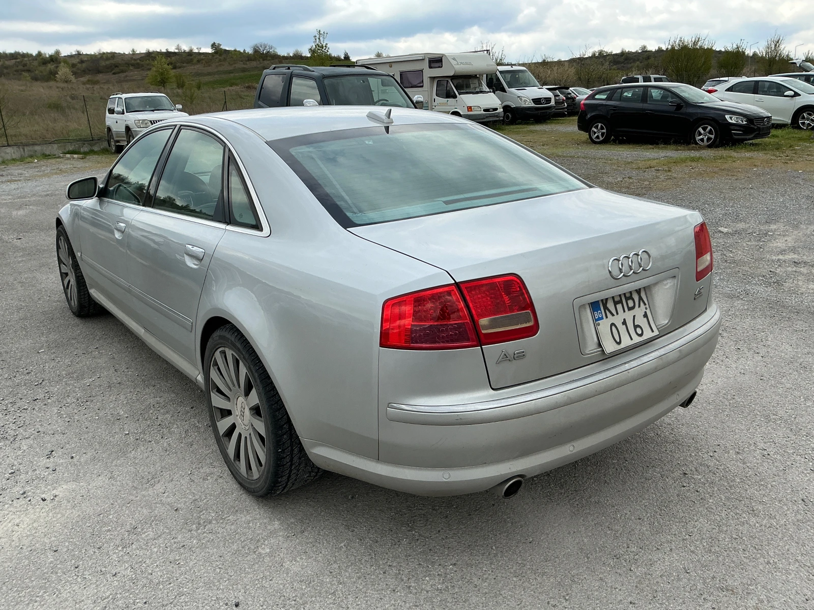 Audi A8 4.2 V-8 - изображение 4
