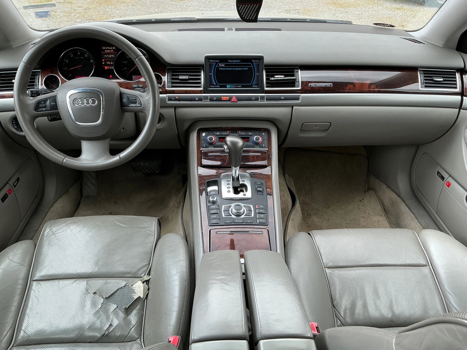 Audi A8 4.2 V-8 - изображение 10