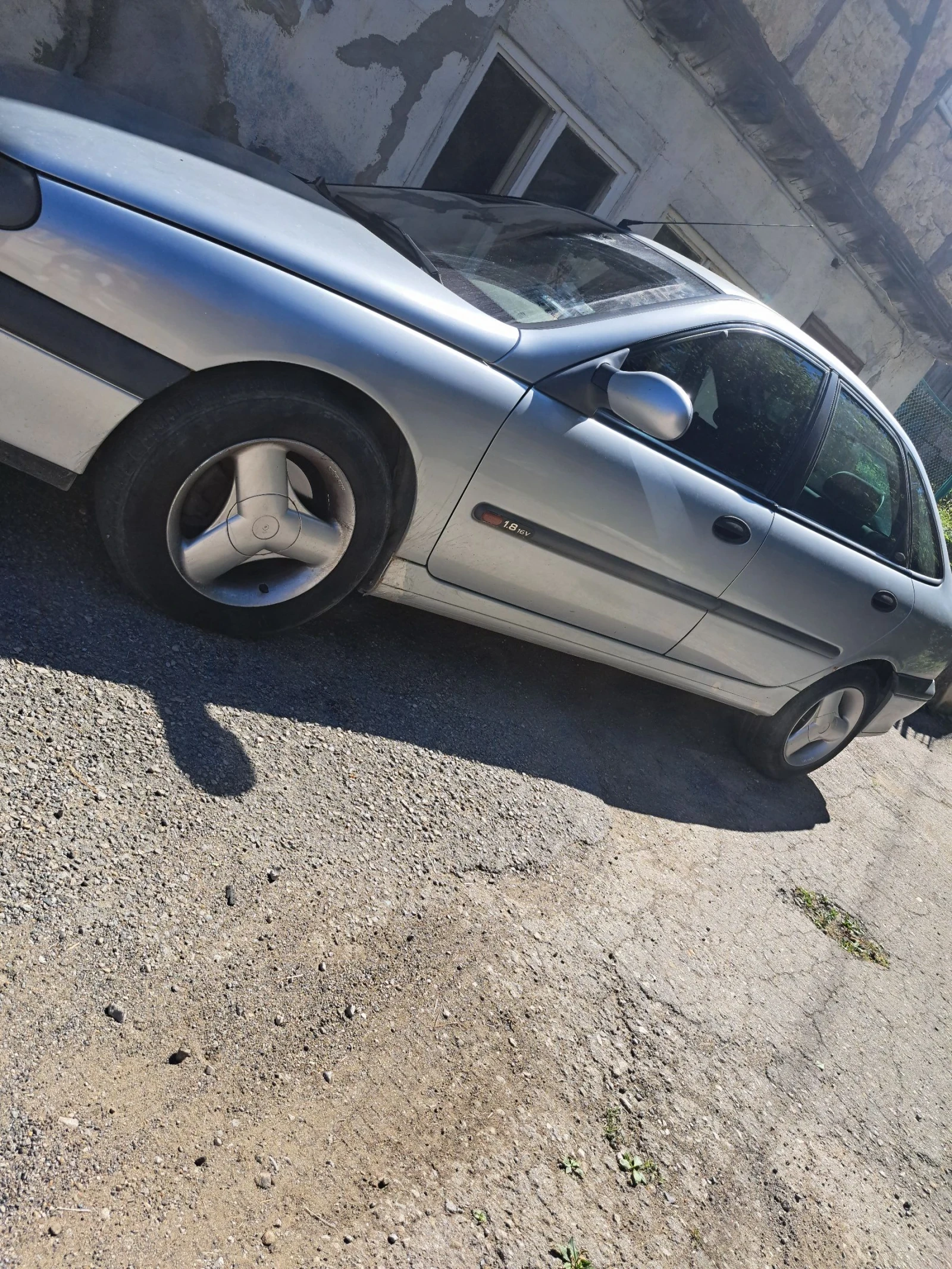 Renault Laguna 1 - изображение 3