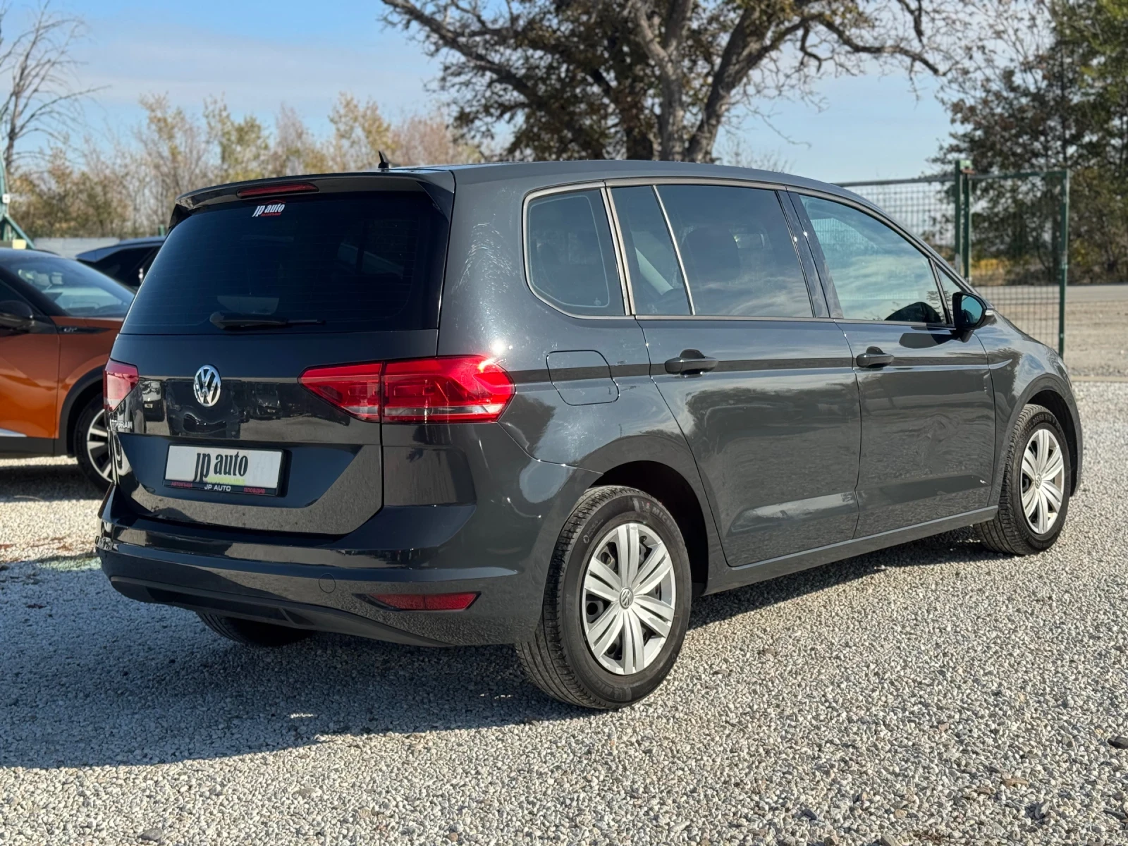 VW Touran  - изображение 4