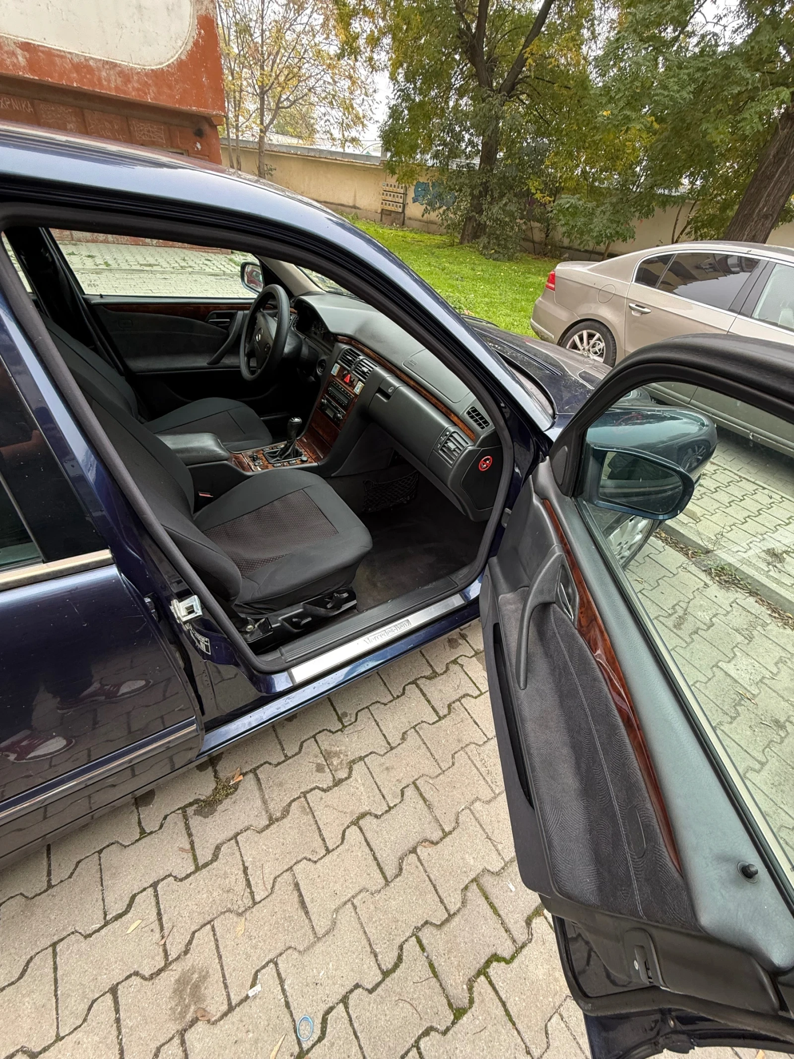 Mercedes-Benz E 200 Kompressor - изображение 7