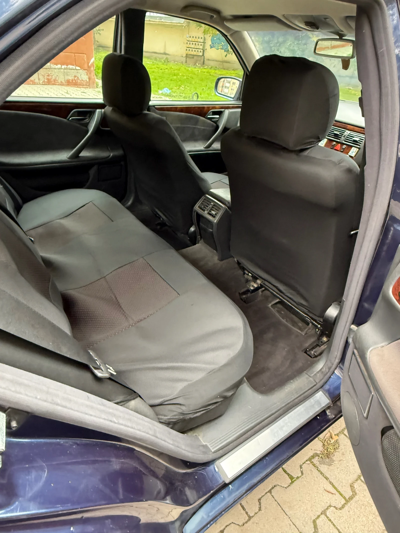 Mercedes-Benz E 200 Kompressor - изображение 8