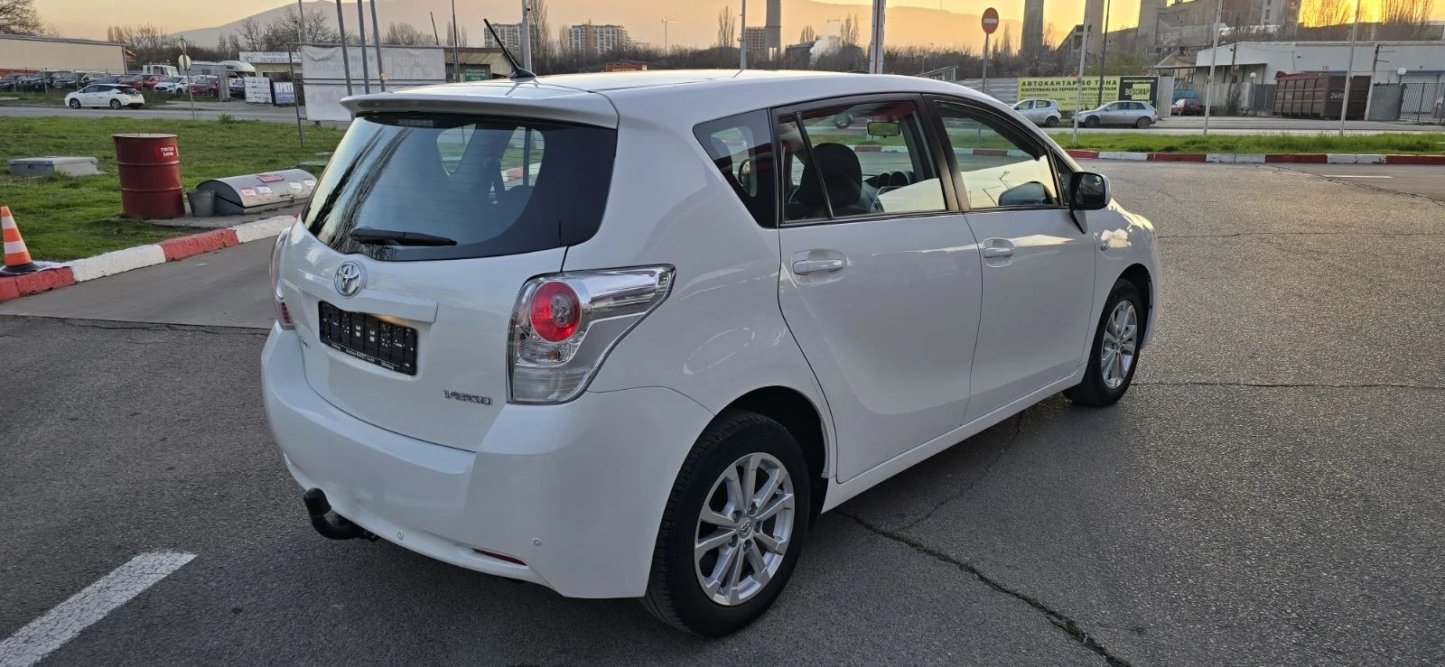 Toyota Verso БЕНЗИН-1, 6-131 К.С-FASЕLIFT - изображение 5