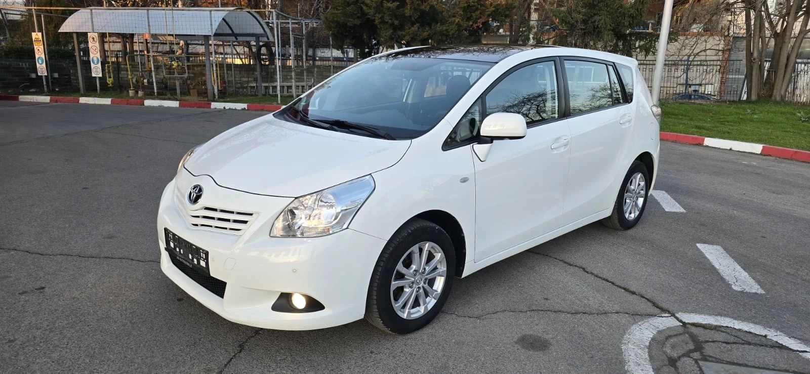 Toyota Verso ������-1, 6-131 �.�-FAS�LIFT | Mobile.bg � ����������� 1