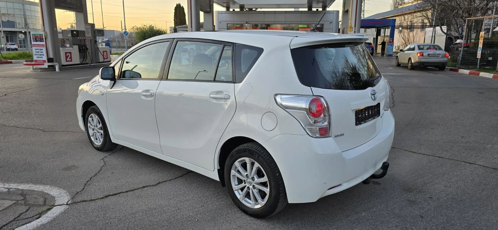 Toyota Verso БЕНЗИН-1, 6-131 К.С-FASЕLIFT - изображение 3