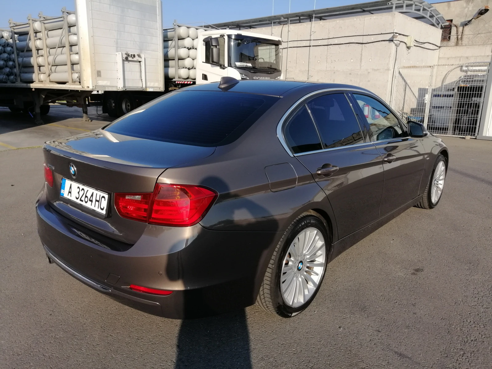 BMW 328 LUXORY xDrive - изображение 3