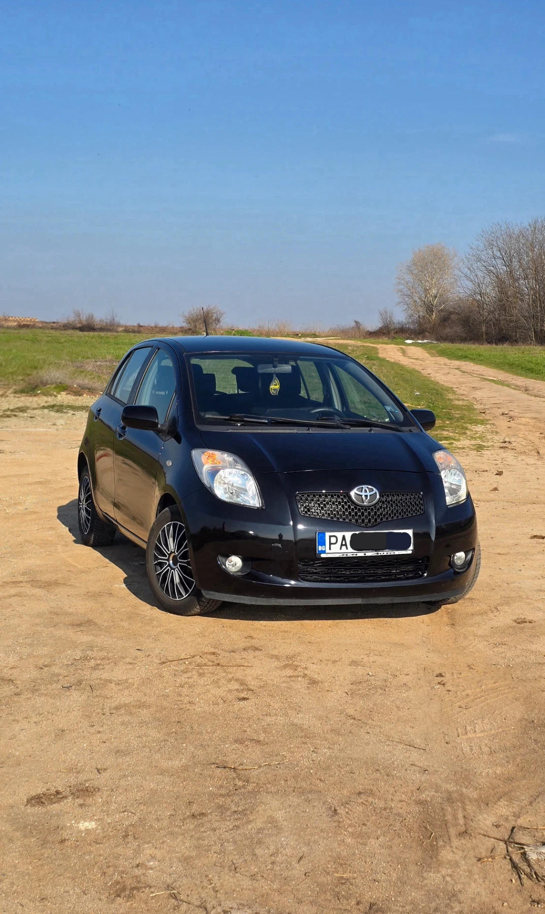 Toyota Yaris Toyta Yaris 1.3 VVT-i * климатик* 