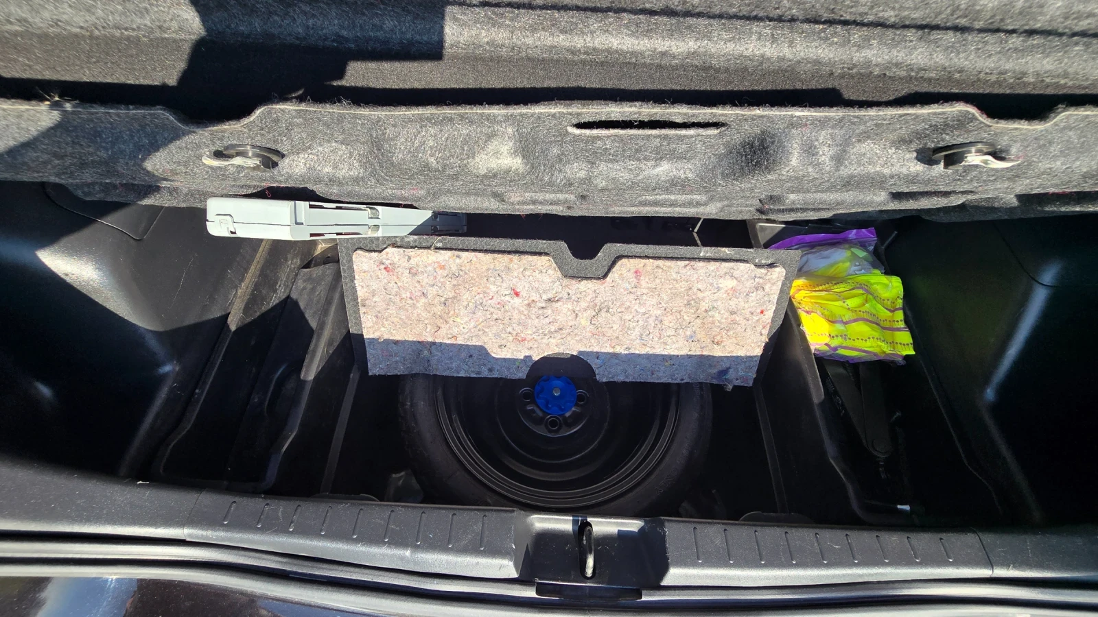 Toyota Yaris Toyta Yaris 1.3 VVT-i * климатик* , снимка 17 - Автомобили и джипове - 53750640