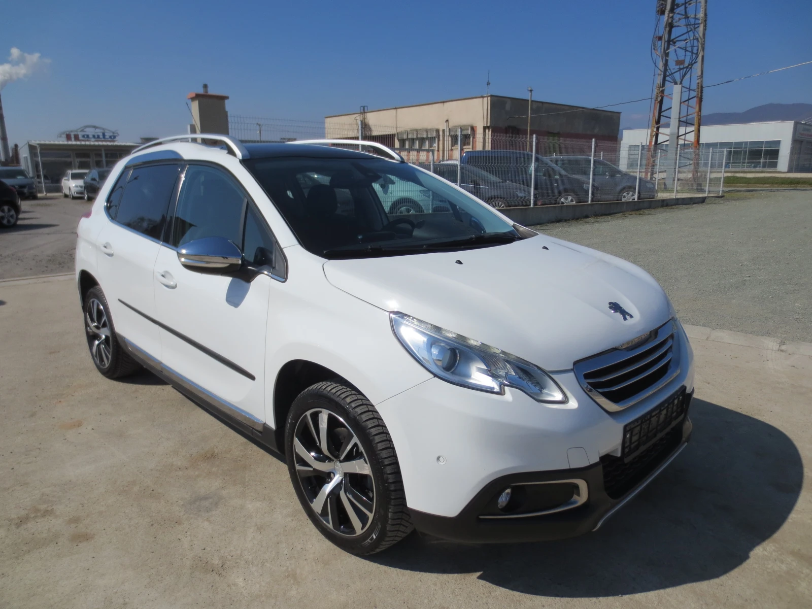 Peugeot 2008 1.6 HDI , снимка 3 - Автомобили и джипове - 53836140