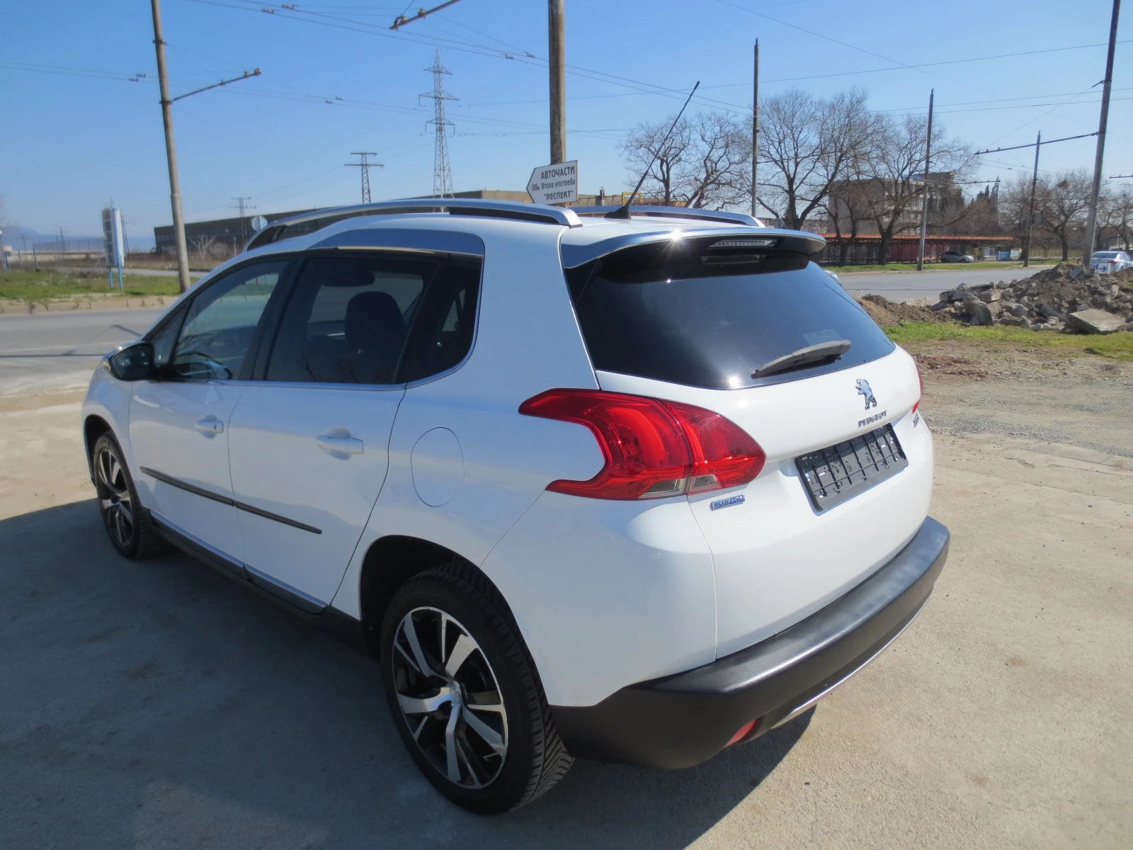 Peugeot 2008 1.6 HDI , снимка 7 - Автомобили и джипове - 53836140