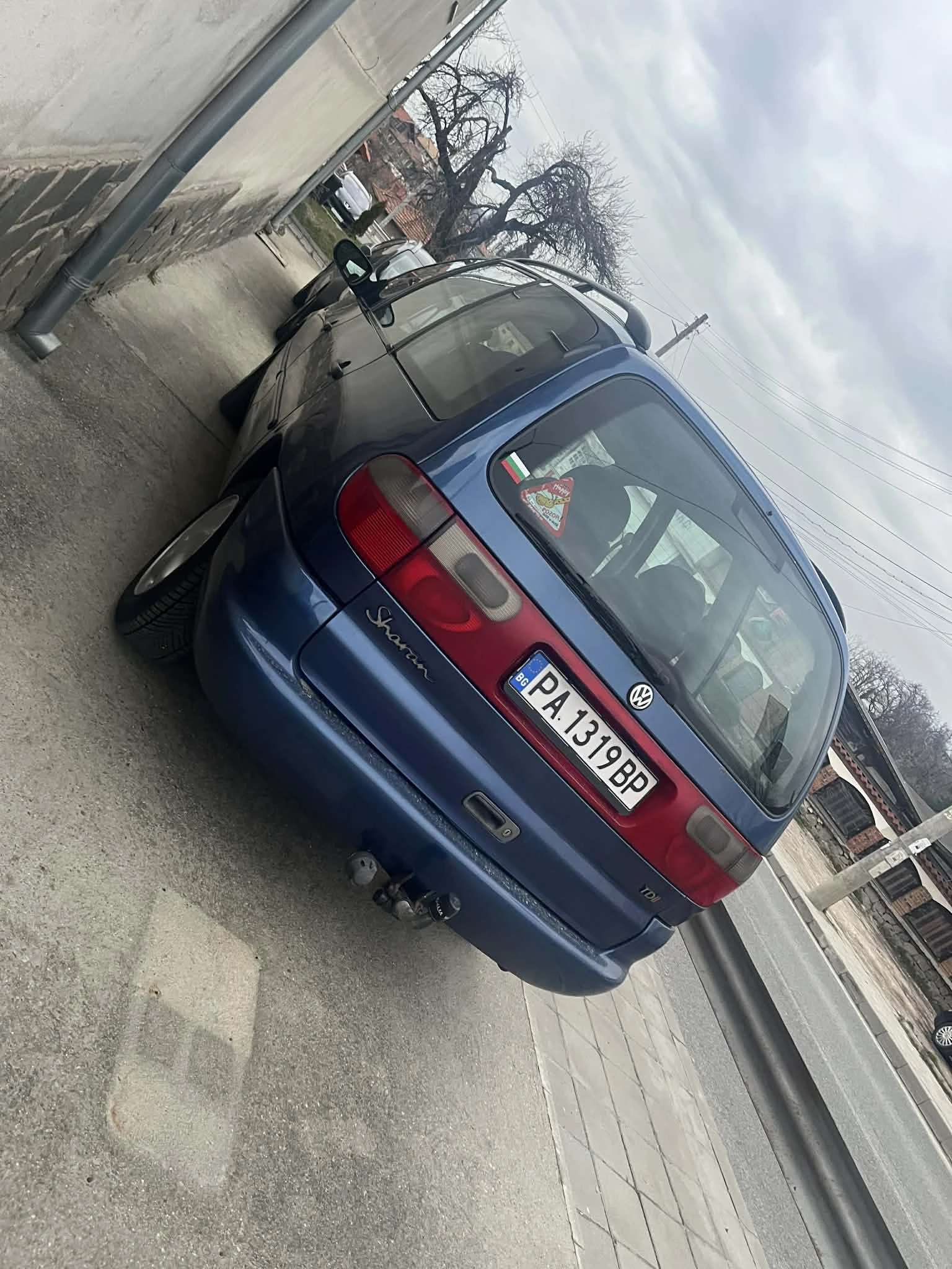 VW Sharan 1.9, снимка 4 - Автомобили и джипове - 53998877