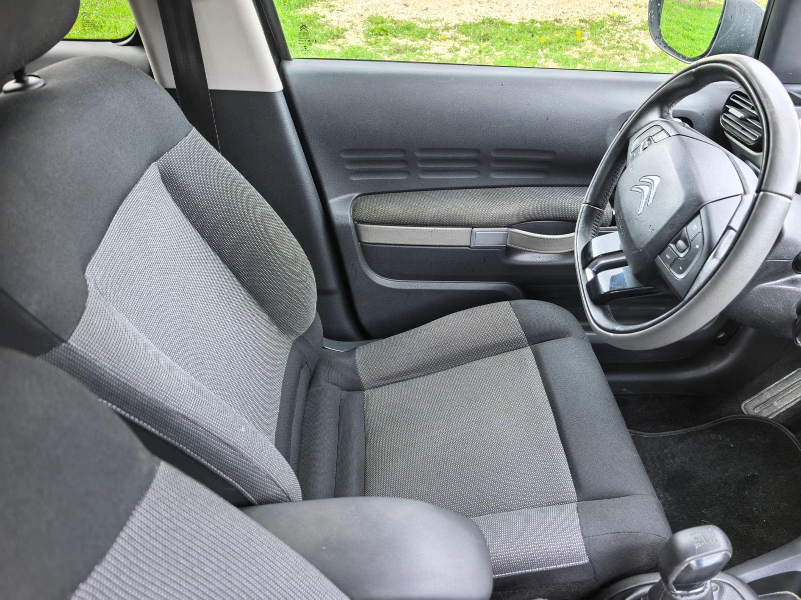 Citroen C4 Cactus 1.6 HDI ПЕРФЕКТЕН , снимка 11 - Автомобили и джипове - 54083890