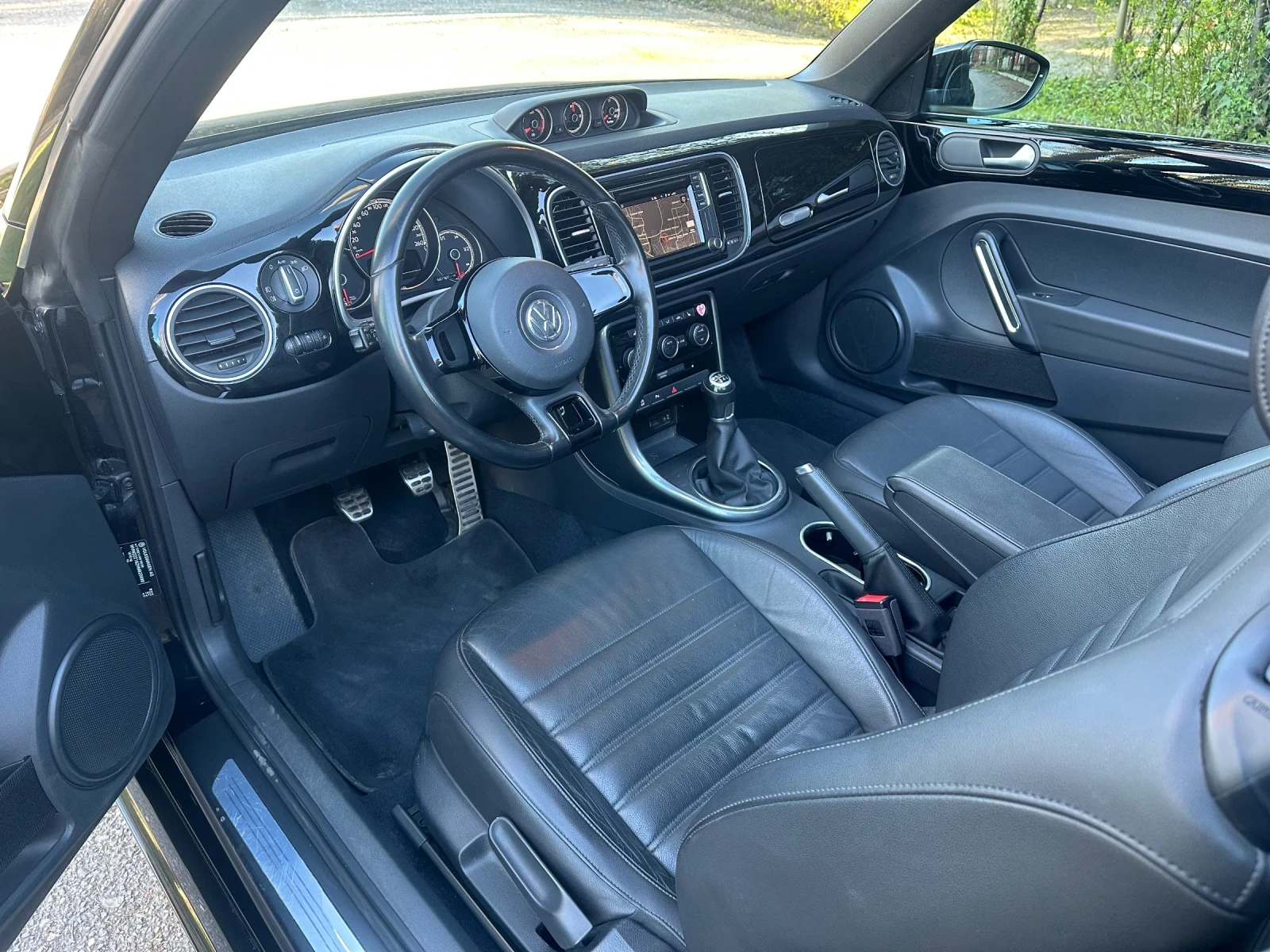 VW Beetle R-Line, снимка 10 - Автомобили и джипове - 54140049