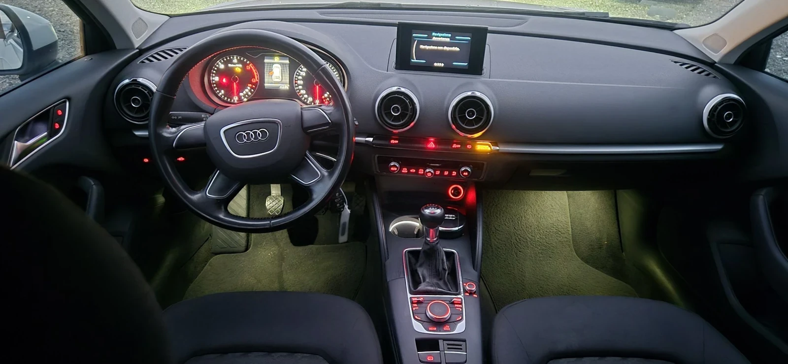 Audi A3 2000tdi, снимка 13 - Автомобили и джипове - 54496130