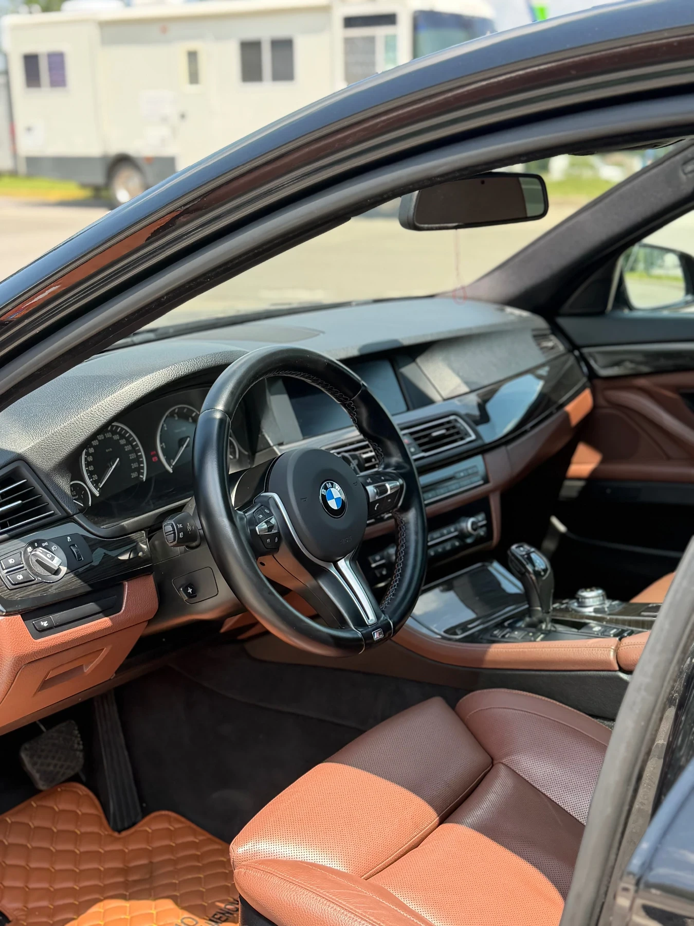 BMW 530, снимка 12 - Автомобили и джипове - 54807706