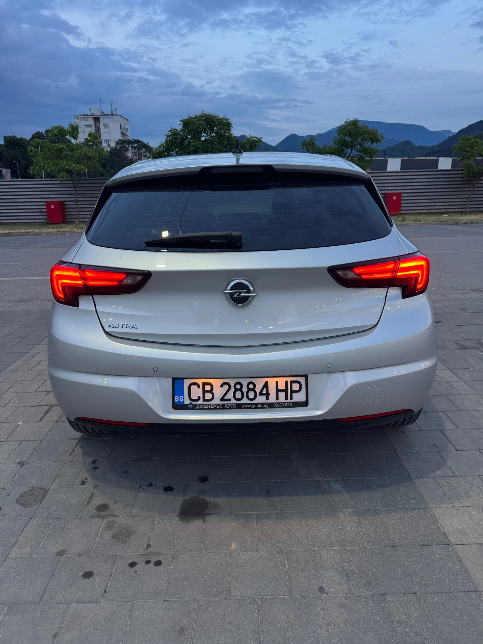 Opel Astra 1.6 CDTI INNOVATION AUTOMATIC , снимка 2 - Автомобили и джипове - 55035143