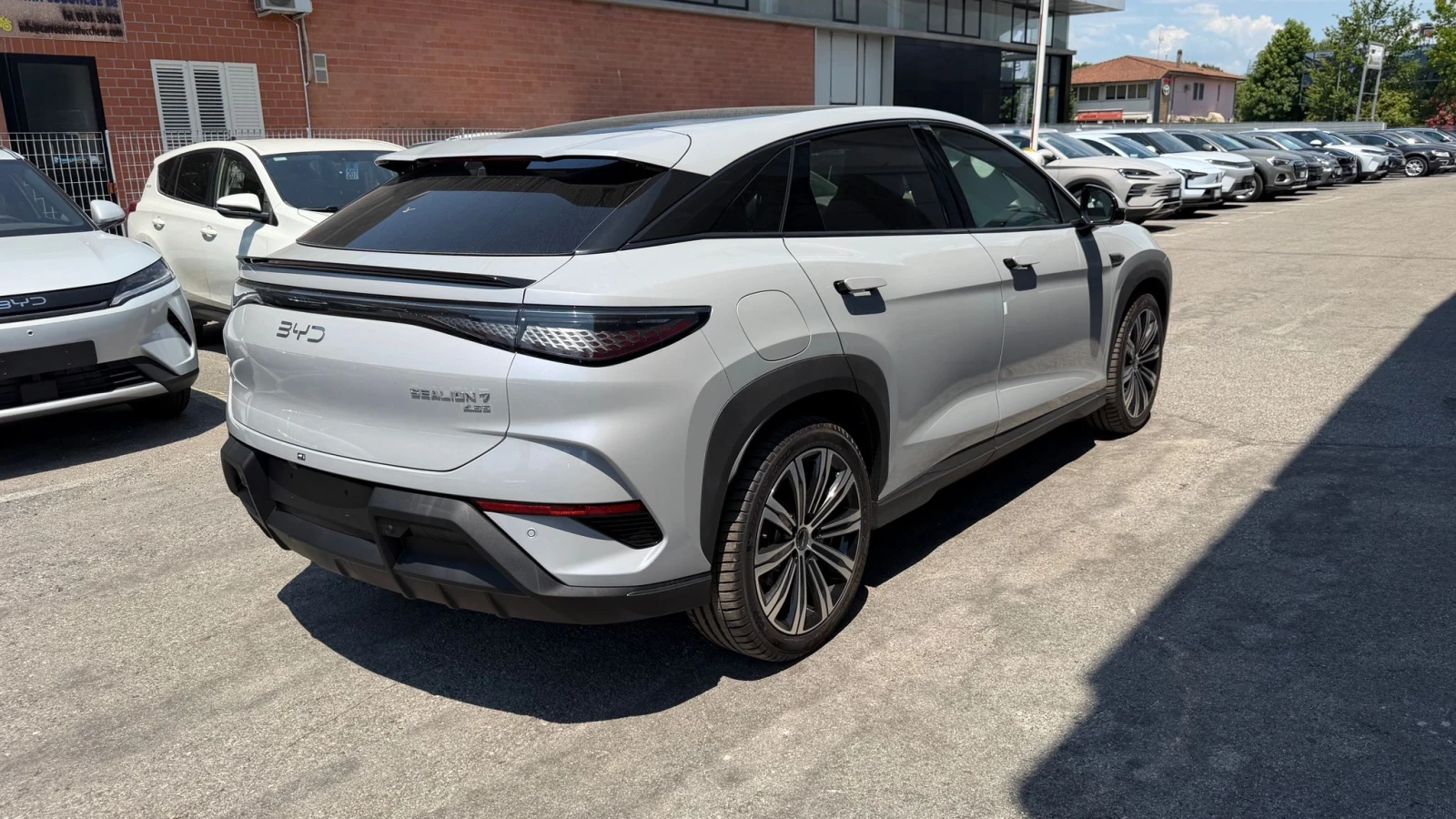 BYD Sealion 7 Excellence AWD Indigo grey , снимка 4 - Автомобили и джипове - 55050903