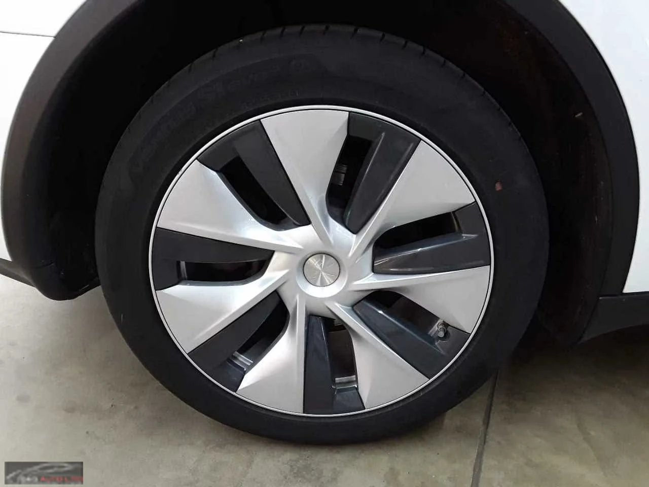 Tesla Model Y LONG-RANGE/514HP/СЕРТИФИКАТ/DUAL/AWD/PANO/CAM/479q, снимка 16 - Автомобили и джипове - 55136541