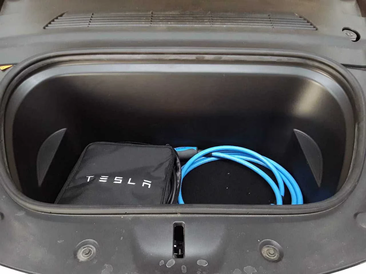 Tesla Model Y LONG-RANGE/514HP/СЕРТИФИКАТ/DUAL/AWD/PANO/CAM/479q, снимка 15 - Автомобили и джипове - 55136541