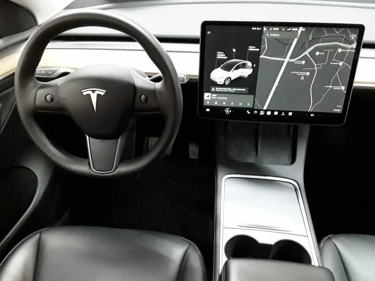 Tesla Model Y LONG-RANGE/514HP/СЕРТИФИКАТ/DUAL/AWD/PANO/CAM/479q, снимка 4 - Автомобили и джипове - 55136541