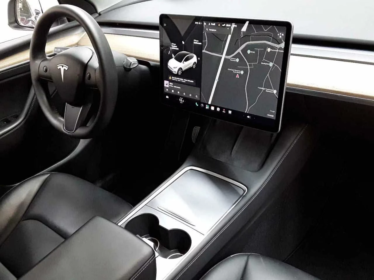 Tesla Model Y LONG-RANGE/514HP/СЕРТИФИКАТ/DUAL/AWD/PANO/CAM/479q, снимка 7 - Автомобили и джипове - 55136541